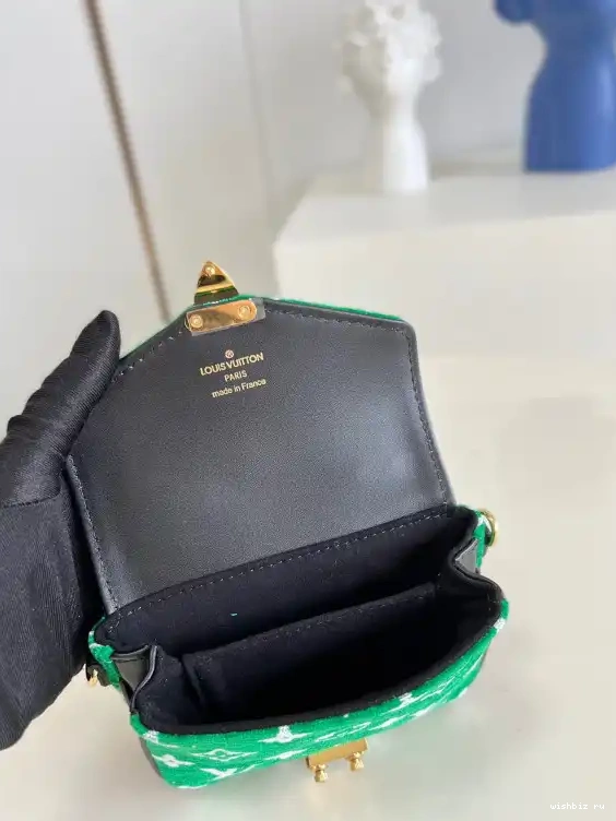 WIS Louis MICRO METIS Vuitton 0520